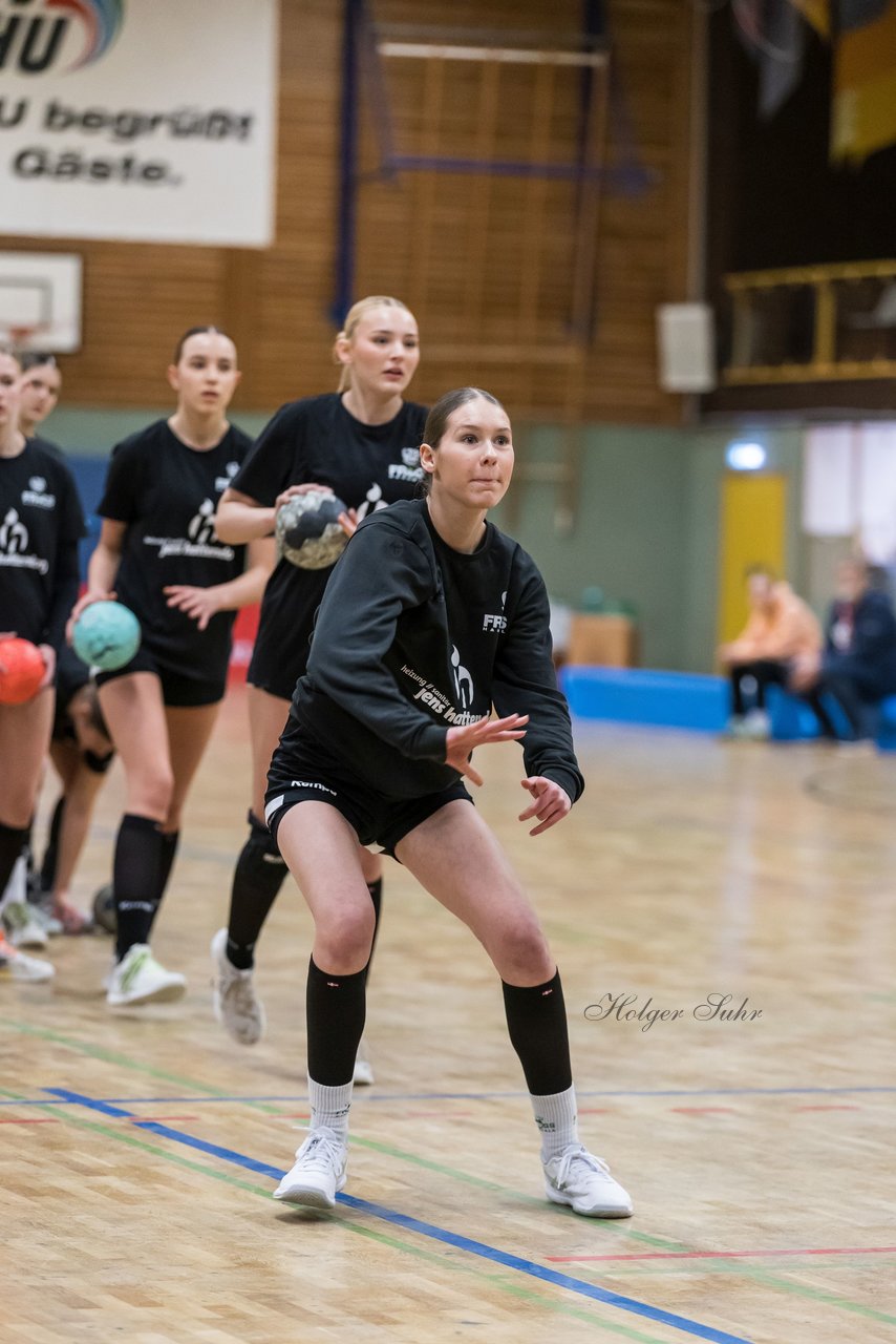 Bild 121 - wBJ SV Henstedt Ulzburg - TuRa Meldorf : Ergebnis: 22:38